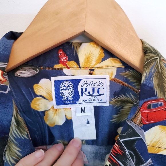 Vintage Hawaiian Shirt - Picture 4 of 4